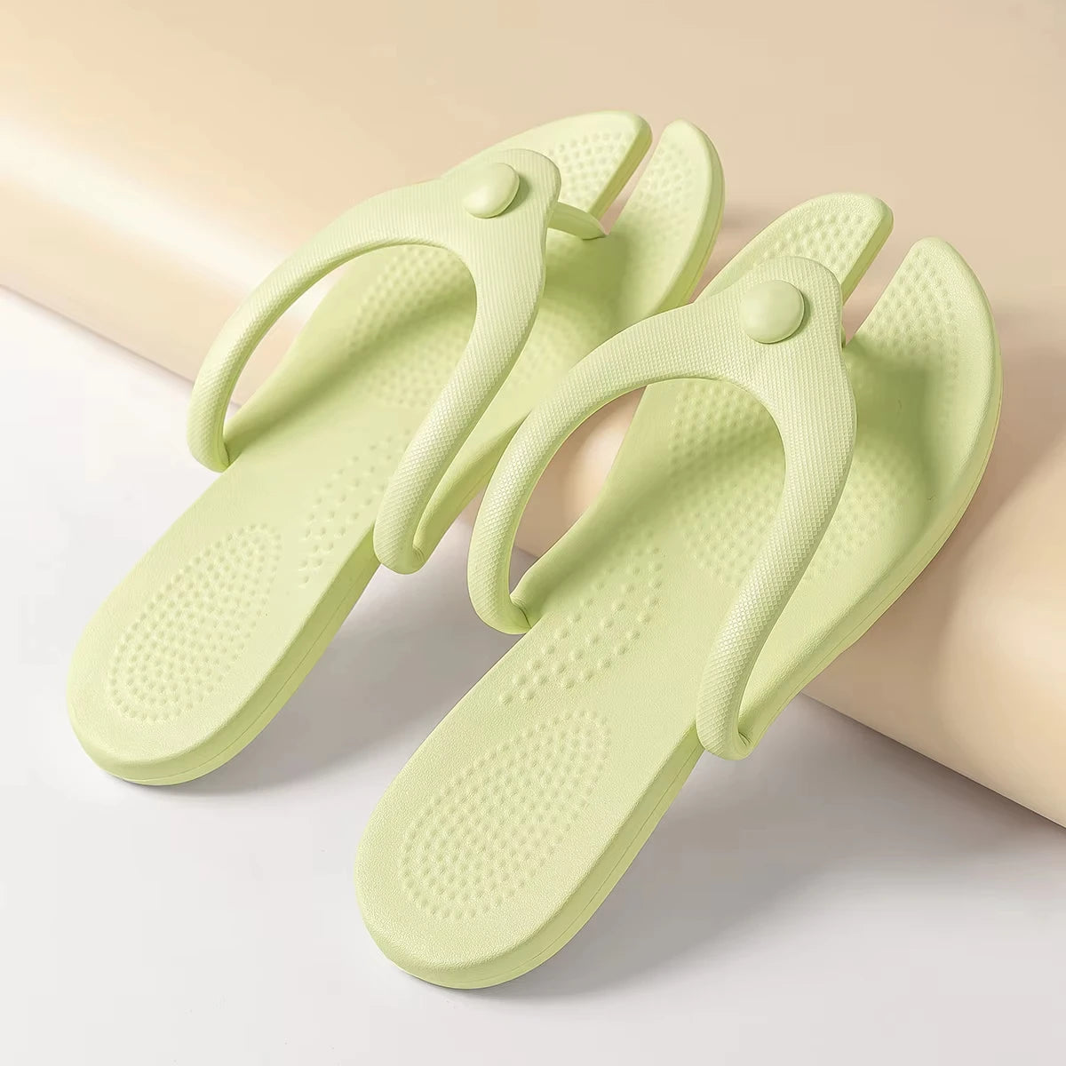 TravelFlip™ Folding Slippers ✈️ — Pocket-Size Comfort Anywhere